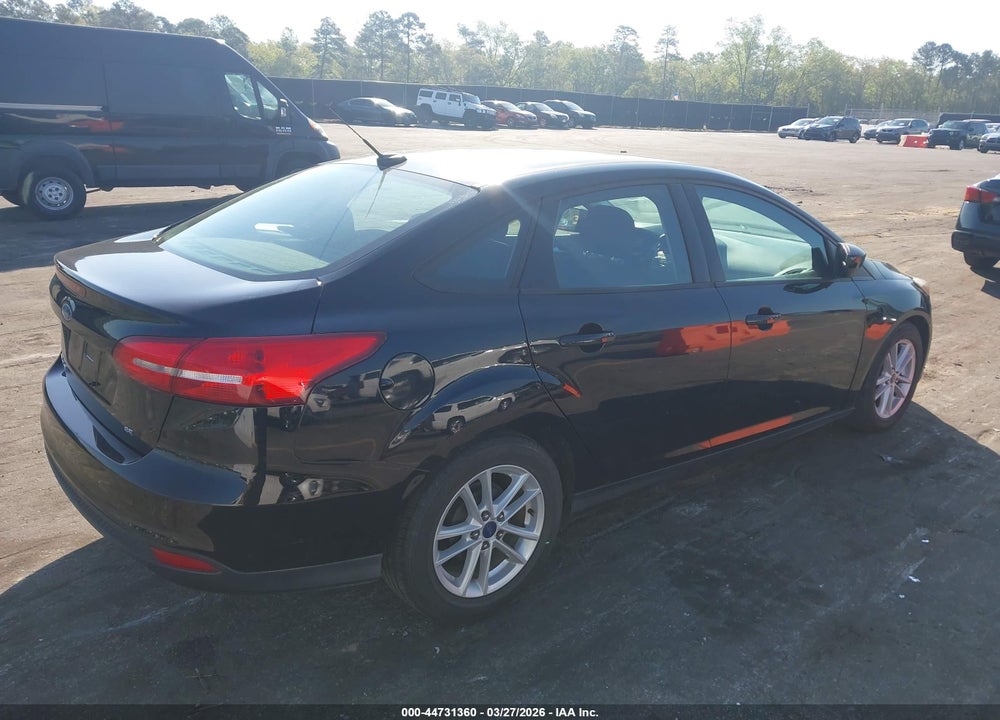 2017 FORD FOCUS SE VIN: 1FADP3F29HL304757