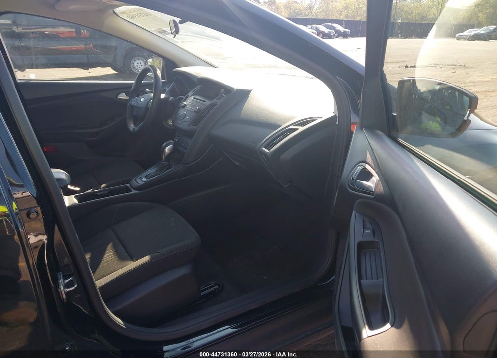 2017 FORD FOCUS SE VIN: 1FADP3F29HL304757