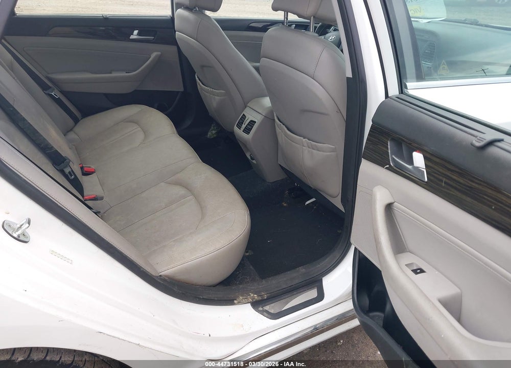 2017 HYUNDAI SONATA HYBRID LIMITED VIN: KMHE34L38HA062337