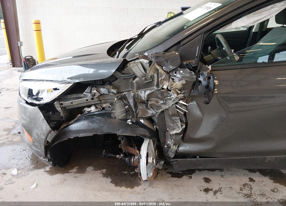 2017 FORD ESCAPE S VIN: 1FMCU0F79HUE75104
