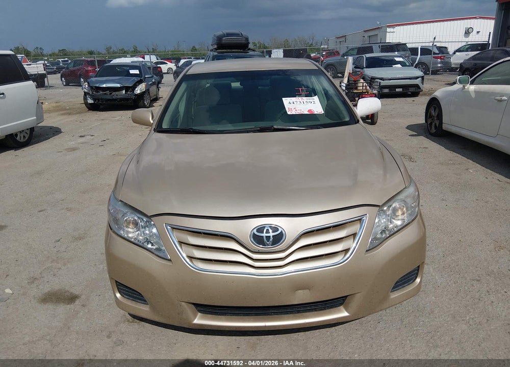 2011 TOYOTA CAMRY LE VIN: 4T1BF3EK8BU634828