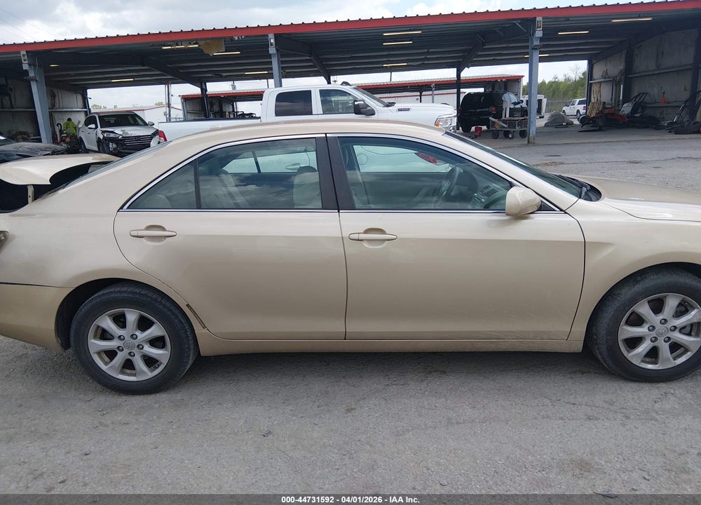 2011 TOYOTA CAMRY LE VIN: 4T1BF3EK8BU634828
