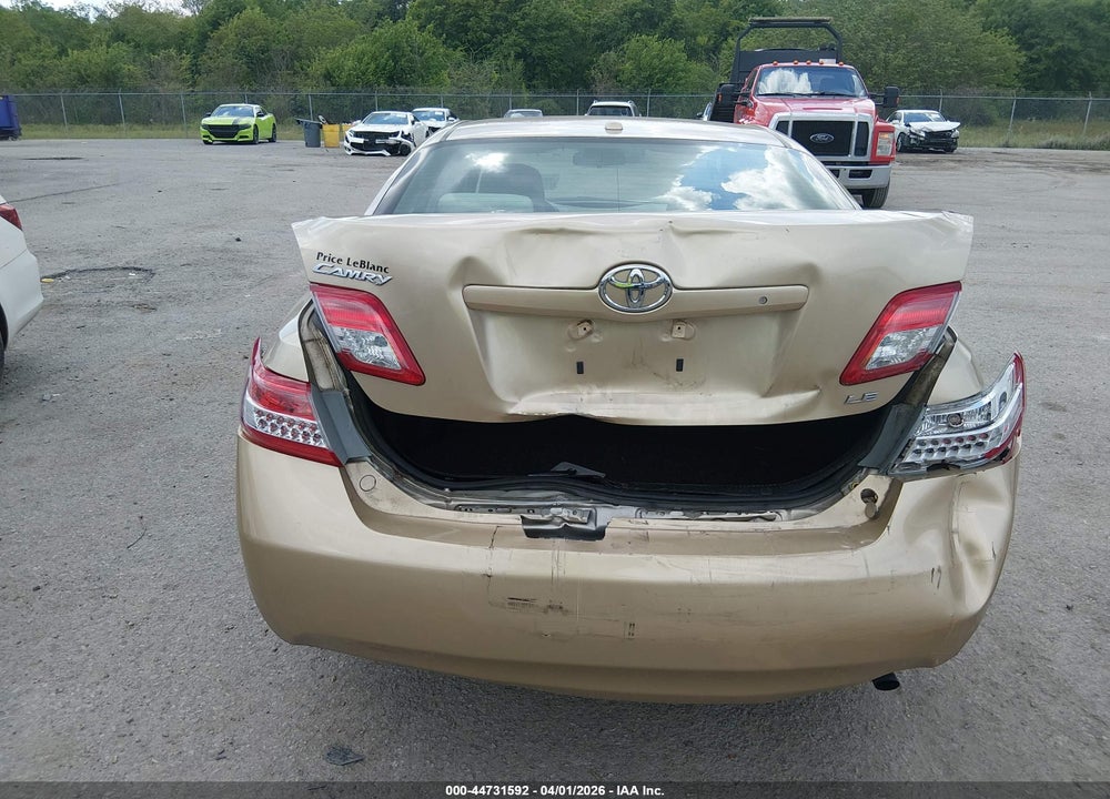 2011 TOYOTA CAMRY LE VIN: 4T1BF3EK8BU634828