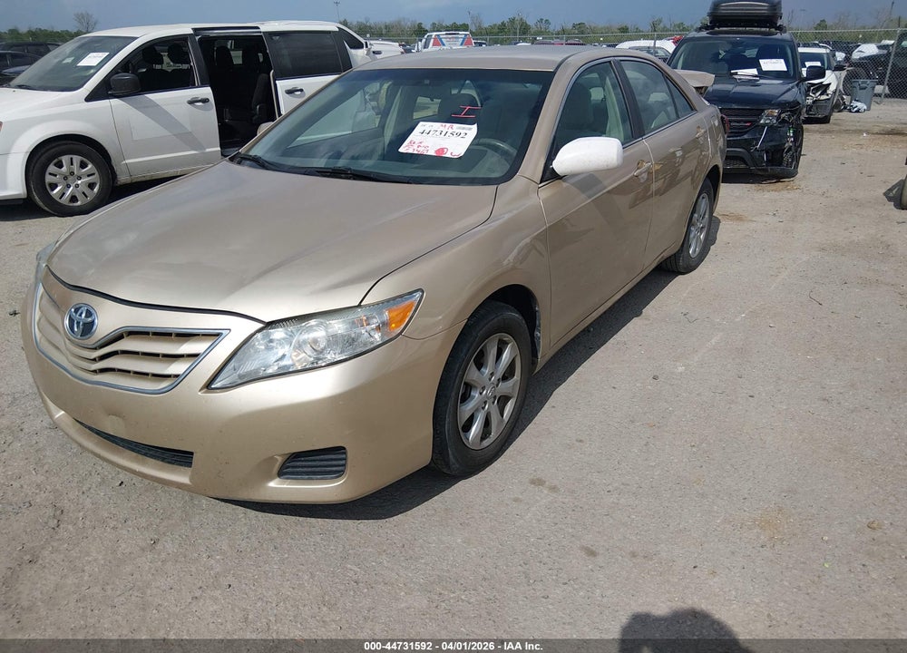 2011 TOYOTA CAMRY LE VIN: 4T1BF3EK8BU634828