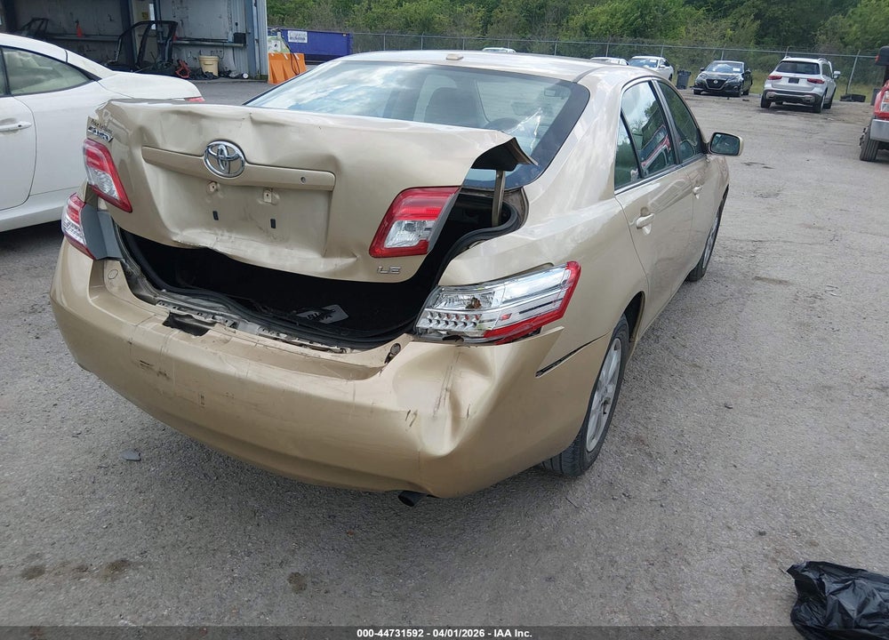 2011 TOYOTA CAMRY LE VIN: 4T1BF3EK8BU634828