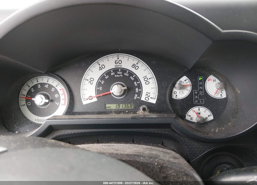 2008 TOYOTA FJ CRUISER VIN: JTEBU11F58K017636