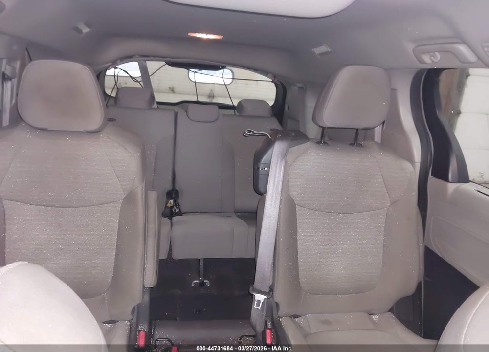 2021 TOYOTA SIENNA LE VIN: 5TDKSKFC5MS036060