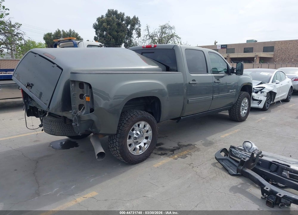 2011 GMC SIERRA 2500HD SLT VIN: 1GT121C87BF210732