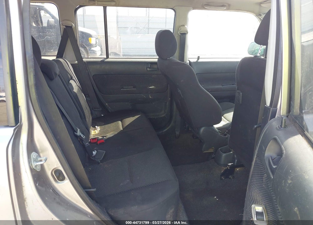2006 SCION XB VIN: JTLKT324564053672