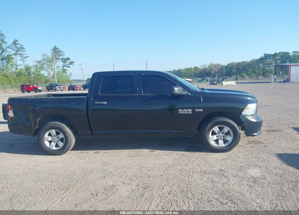2018 RAM 1500 EXPRESS 4X4 5'7 BOX VIN: 3C6RR7KT7JG219457