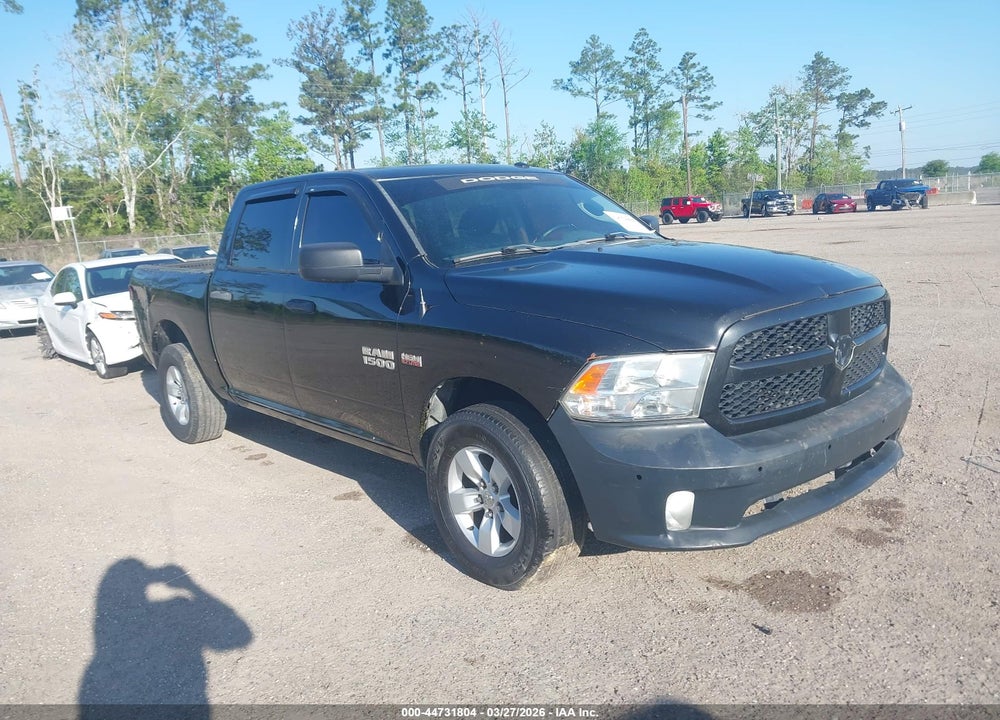 2018 RAM 1500 EXPRESS 4X4 5'7 BOX VIN: 3C6RR7KT7JG219457