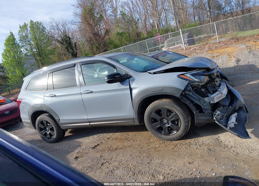 2022 HONDA PILOT AWD TRAILSPORT VIN: 5FNYF6H84NB081401