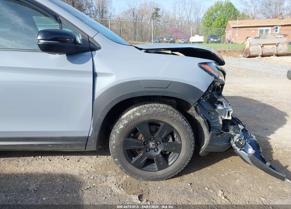 2022 HONDA PILOT AWD TRAILSPORT VIN: 5FNYF6H84NB081401