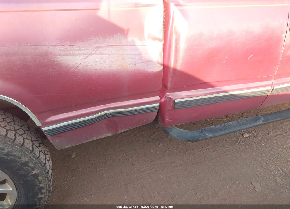 1992 GMC SIERRA K1500 VIN: 2GTEK19K8N1523966