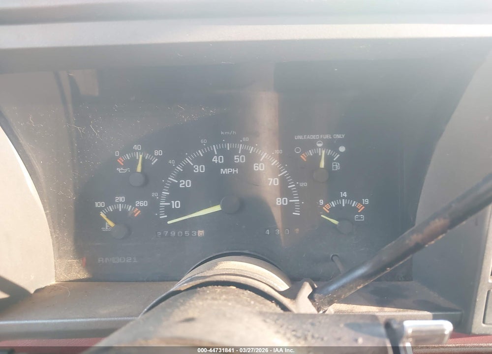 1992 GMC SIERRA K1500 VIN: 2GTEK19K8N1523966