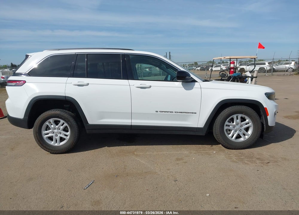 2023 JEEP GRAND CHEROKEE LAREDO 4X4 VIN: 1C4RJHAG4PC674482