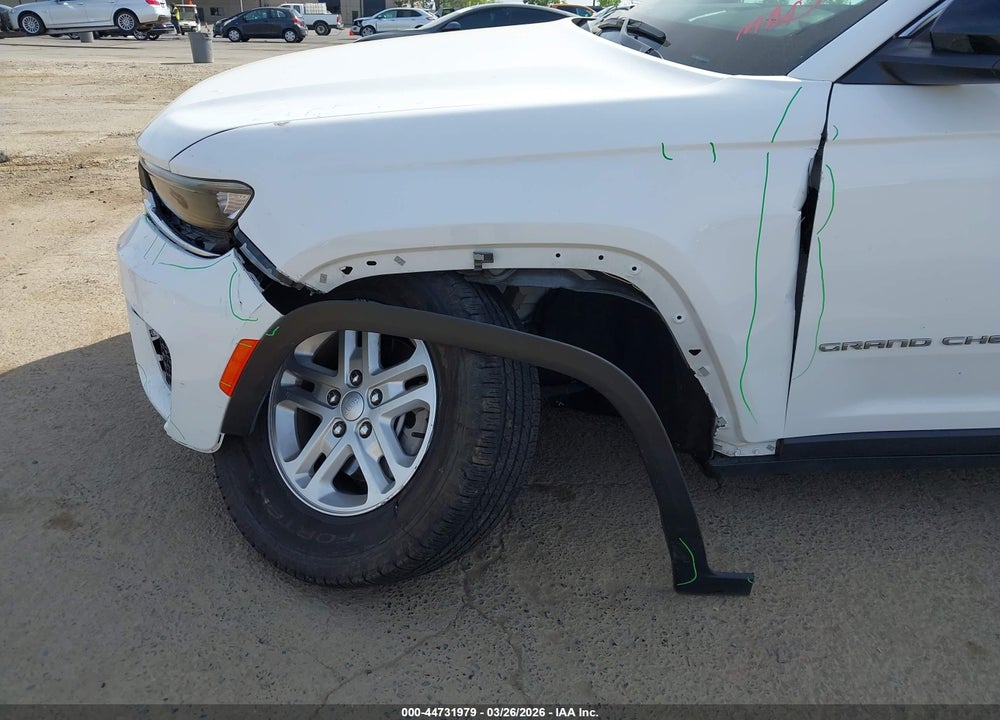 2023 JEEP GRAND CHEROKEE LAREDO 4X4 VIN: 1C4RJHAG4PC674482