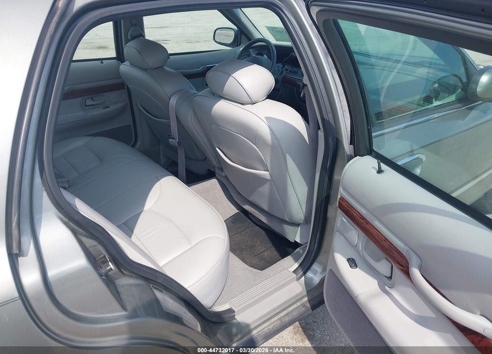 2000 MERCURY GRAND MARQUIS LS VIN: 2MEFM75W0YX677467