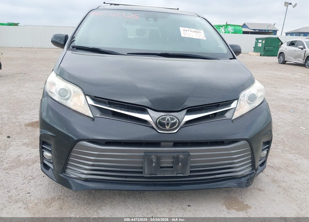 2019 TOYOTA SIENNA XLE 8 PASSENGER VIN: 5TDYZ3DC5KS017651