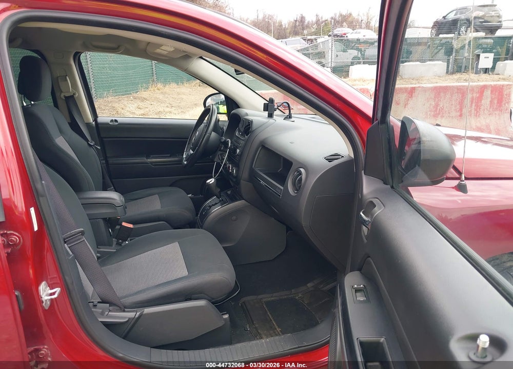 2012 JEEP COMPASS LATITUDE VIN: 1C4NJDEB2CD563584