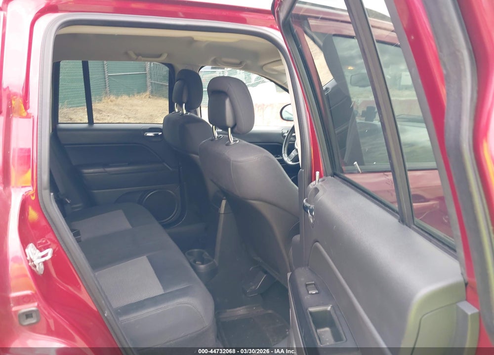 2012 JEEP COMPASS LATITUDE VIN: 1C4NJDEB2CD563584