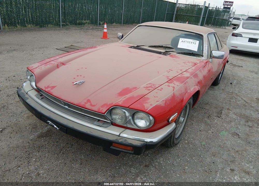 1989 JAGUAR XJS VIN: SAJNA5845KC149160