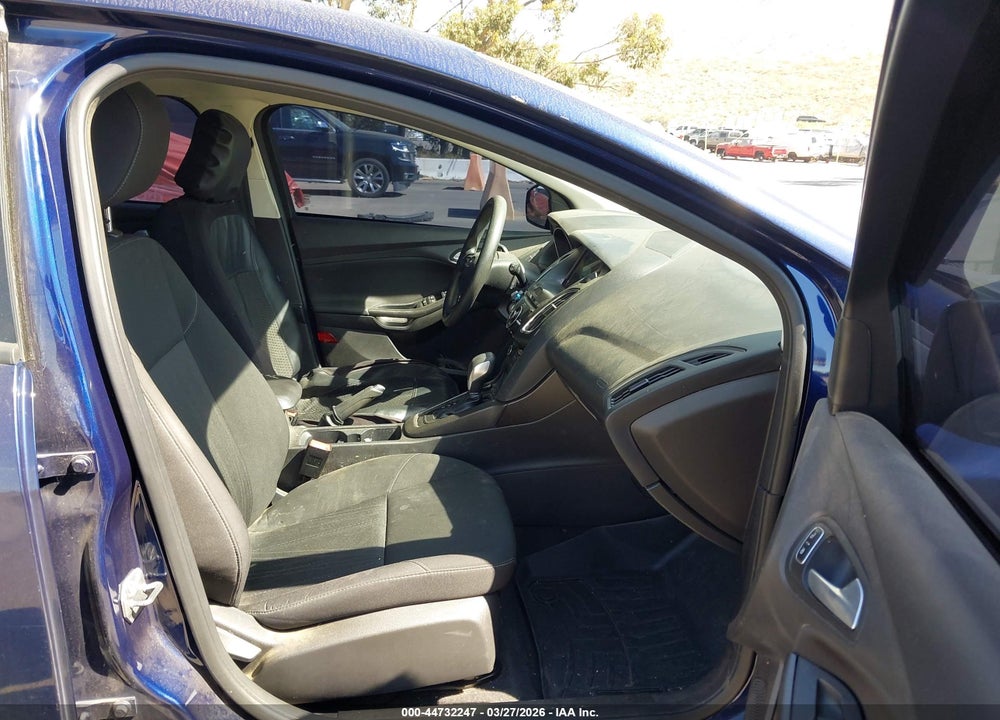 2017 FORD FOCUS SEL VIN: 1FADP3M22HL205989