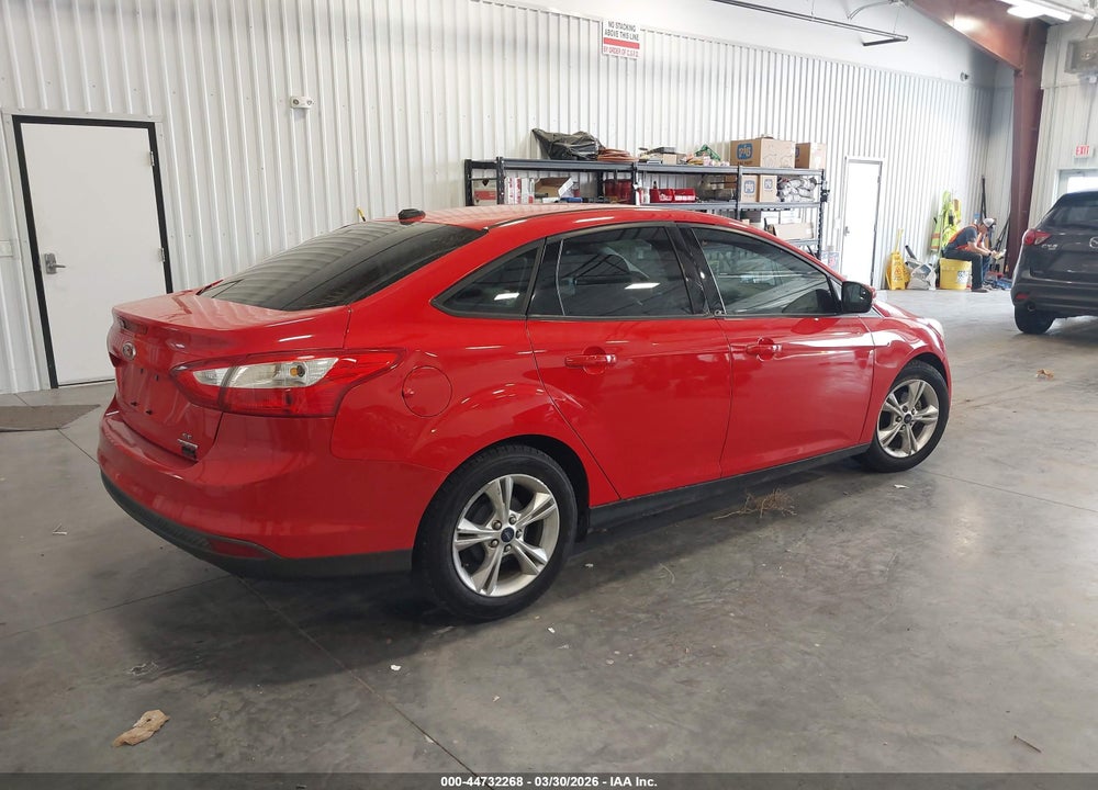 2014 FORD FOCUS SE VIN: 1FADP3F21EL263861