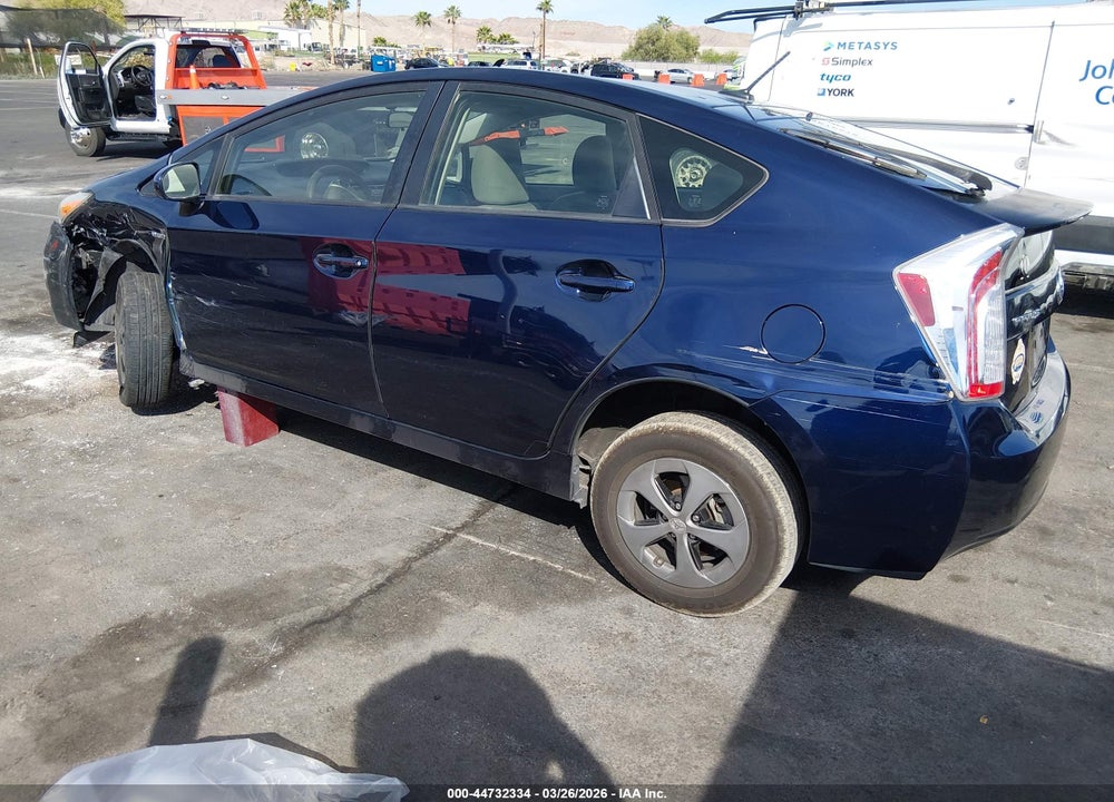 2015 TOYOTA PRIUS THREE VIN: JTDKN3DU6F0404924
