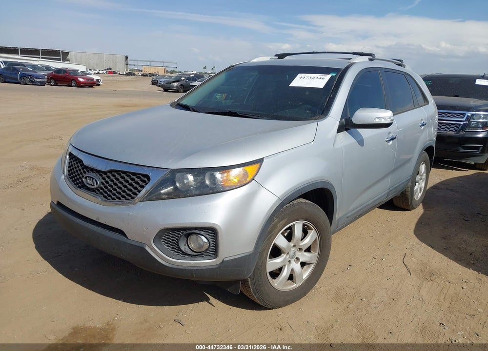 2013 KIA SORENTO LX VIN: 5XYKT3A6XDG418120