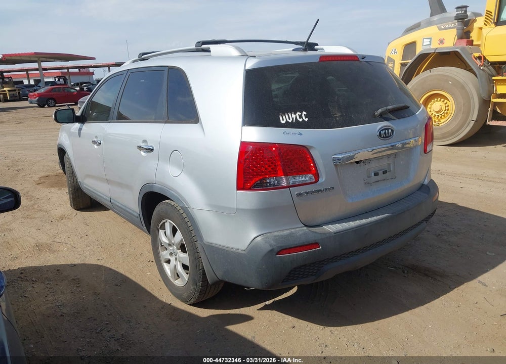 2013 KIA SORENTO LX VIN: 5XYKT3A6XDG418120