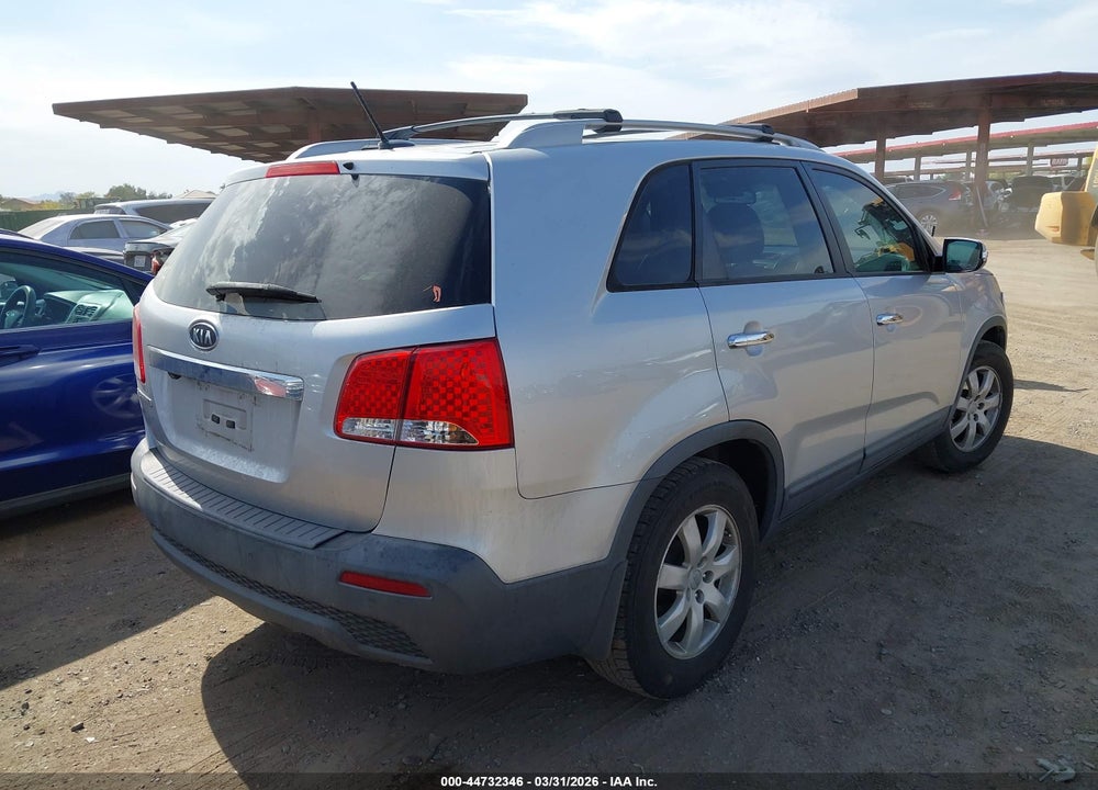 2013 KIA SORENTO LX VIN: 5XYKT3A6XDG418120