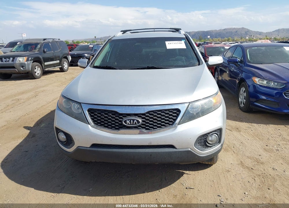 2013 KIA SORENTO LX VIN: 5XYKT3A6XDG418120
