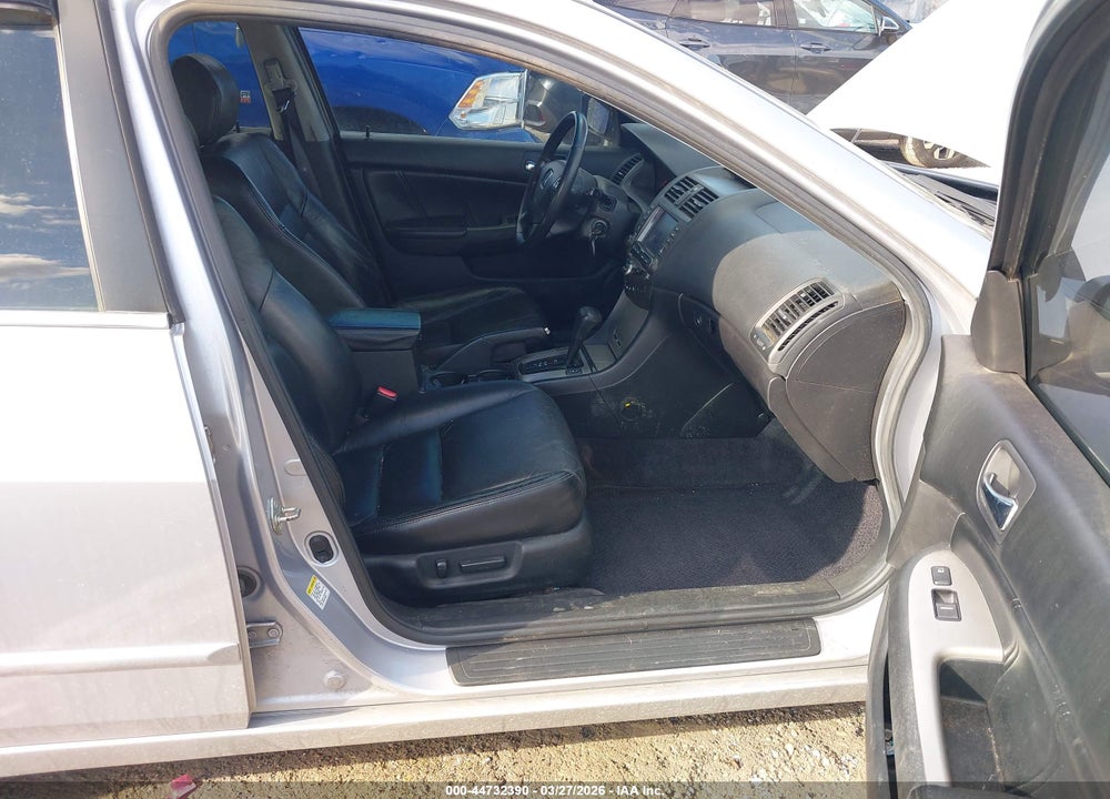 2004 HONDA ACCORD 3.0 EX VIN: 1HGCM66804A076983