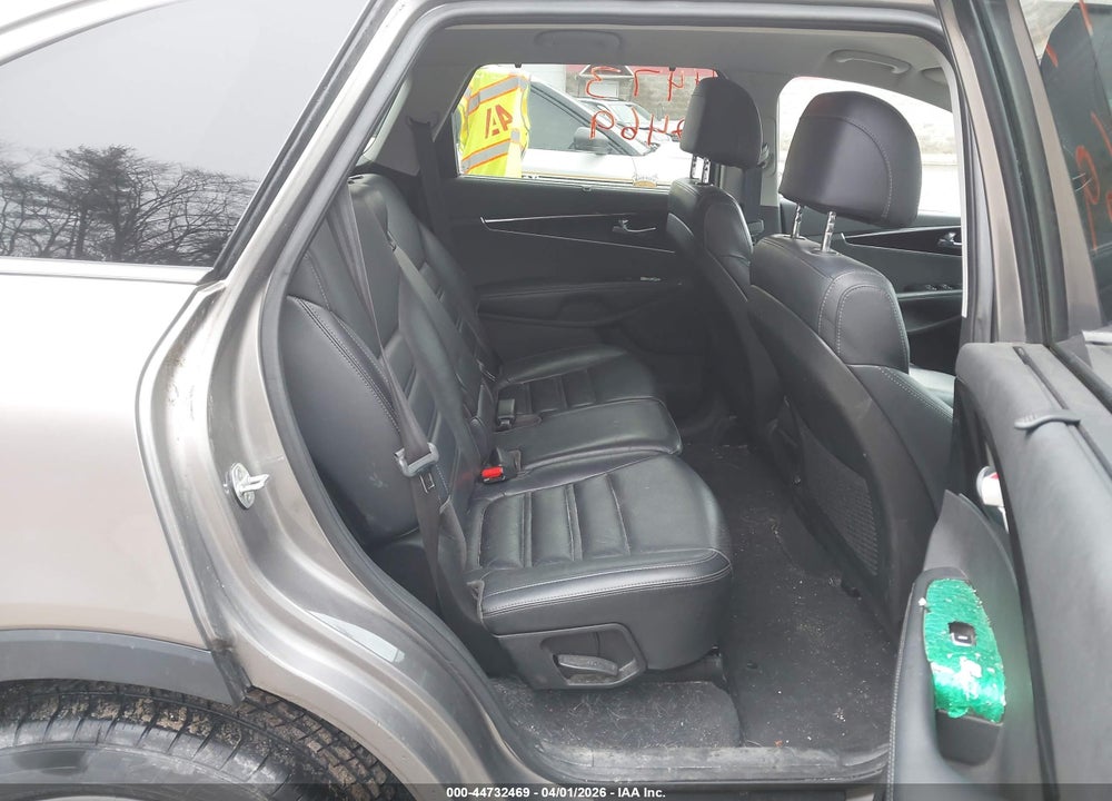 2017 KIA SORENTO 3.3L EX VIN: 5XYPHDA57HG305364