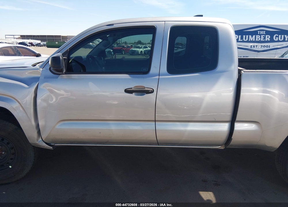 2017 TOYOTA TACOMA SR VIN: 5TFRX5GNXHX088639