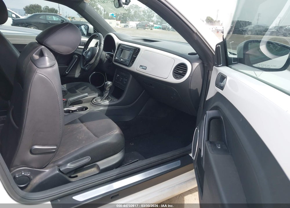 2012 VOLKSWAGEN BEETLE 2.5L VIN: 3VWJP7AT0CM638992