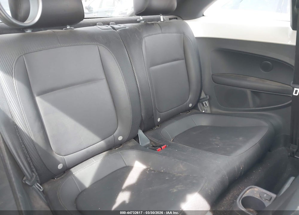 2012 VOLKSWAGEN BEETLE 2.5L VIN: 3VWJP7AT0CM638992