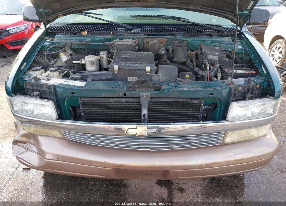 2002 CHEVROLET ASTRO LS VIN: 1GNDM19X82B111941