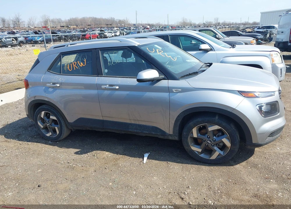2025 HYUNDAI VENUE SEL VIN: KMHRC8A37SU380208