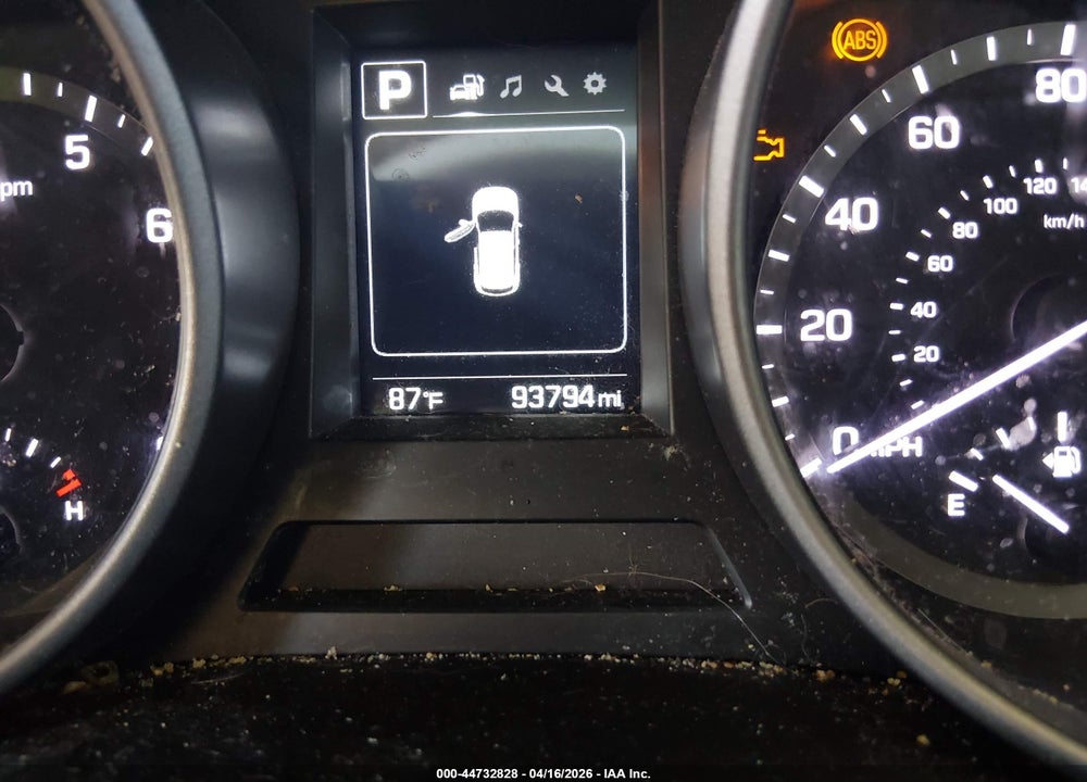 2017 HYUNDAI SANTA FE SPORT 2.4L VIN: 5XYZU3LB0HG439375
