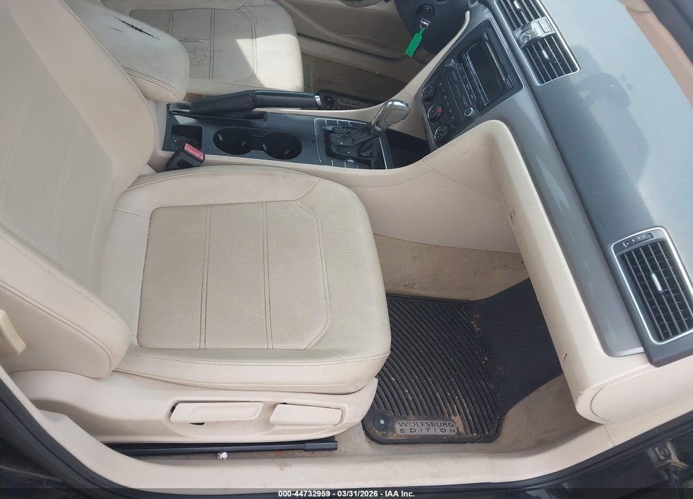 2014 VOLKSWAGEN PASSAT 1.8T WOLFSBURG EDITION VIN: 1VWAS7A37EC114175