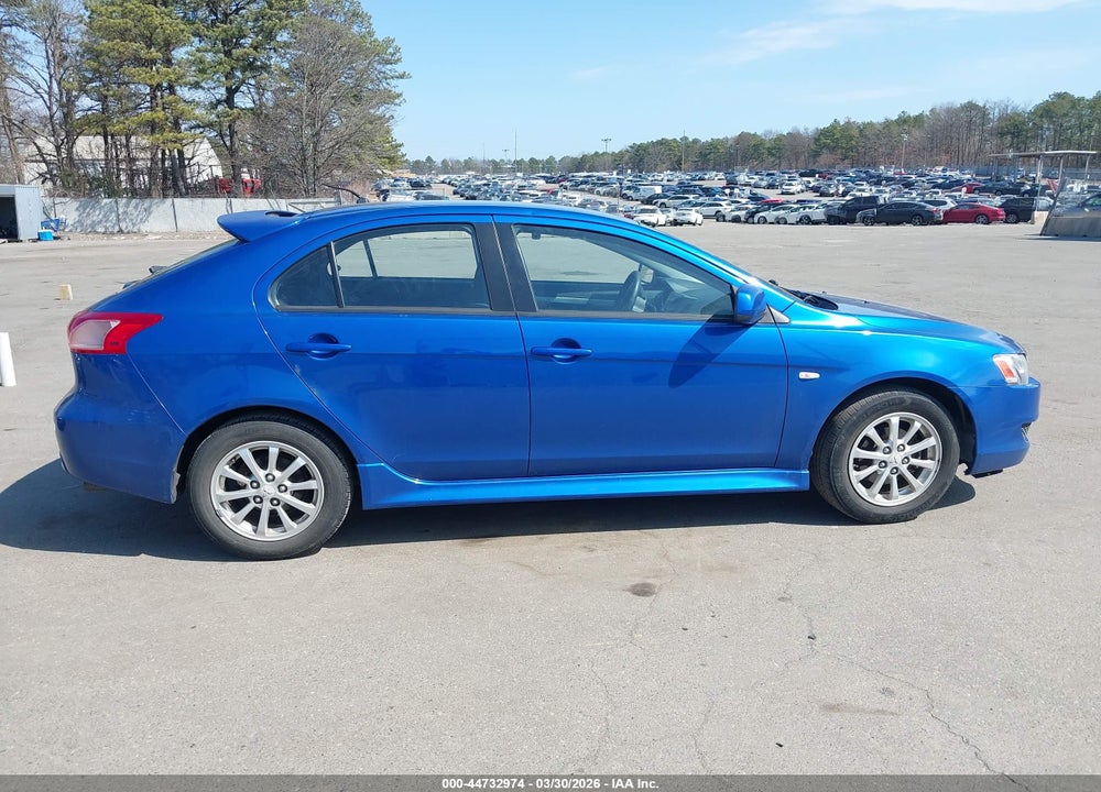 2011 MITSUBISHI LANCER SPORTBACK ES VIN: JA32X2HUXBU028809