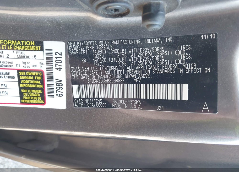 2011 TOYOTA SIENNA SE VIN: 5TDXK3DC5BS098537