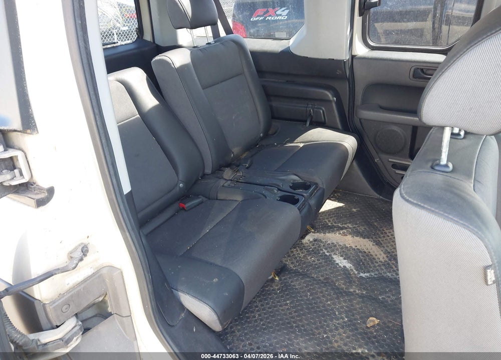 2005 HONDA ELEMENT EX VIN: 5J6YH28615L002677