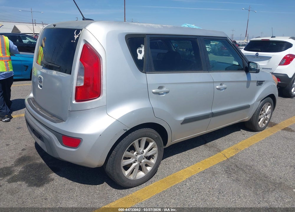 2012 KIA SOUL + VIN: KNDJT2A65C7406510