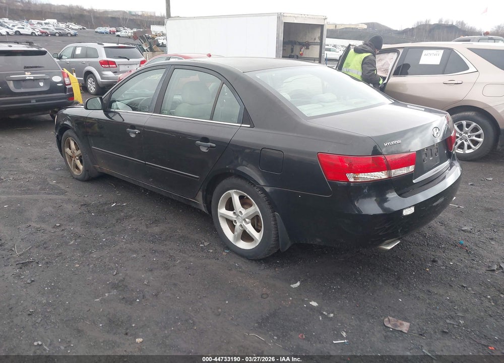 2007 HYUNDAI SONATA LIMITED/SE V6 VIN: 5NPEU46F17H213839