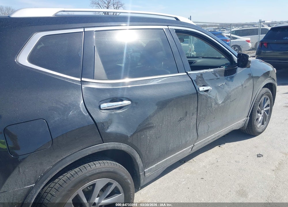 2016 NISSAN ROGUE SL VIN: 5N1AT2MV8GC800918