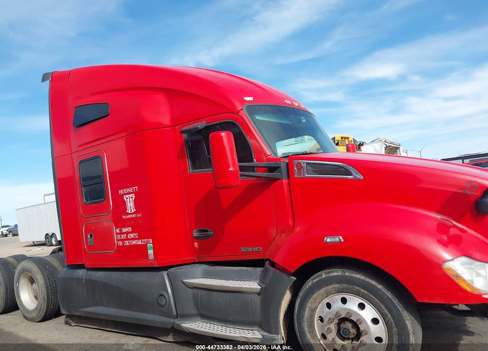 2019 KENWORTH T680 VIN: 1XKYD49X6KJ237138
