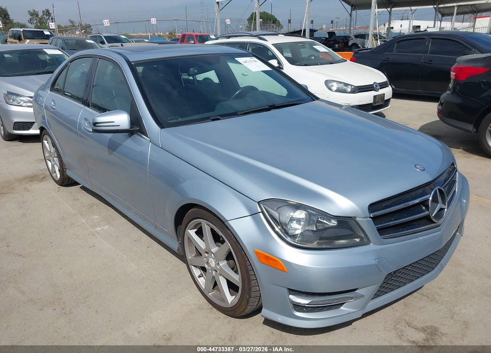 2014 MERCEDES-BENZ C 250 SPORT VIN: WDDGF4HBXEA959181